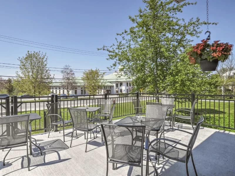 La terrasse extérieure de la résidence